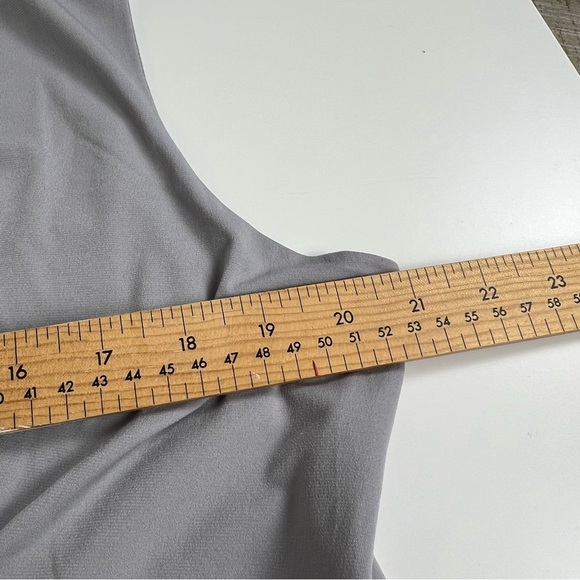 Gray Sleeveless Blouse - Picture 5 of 7